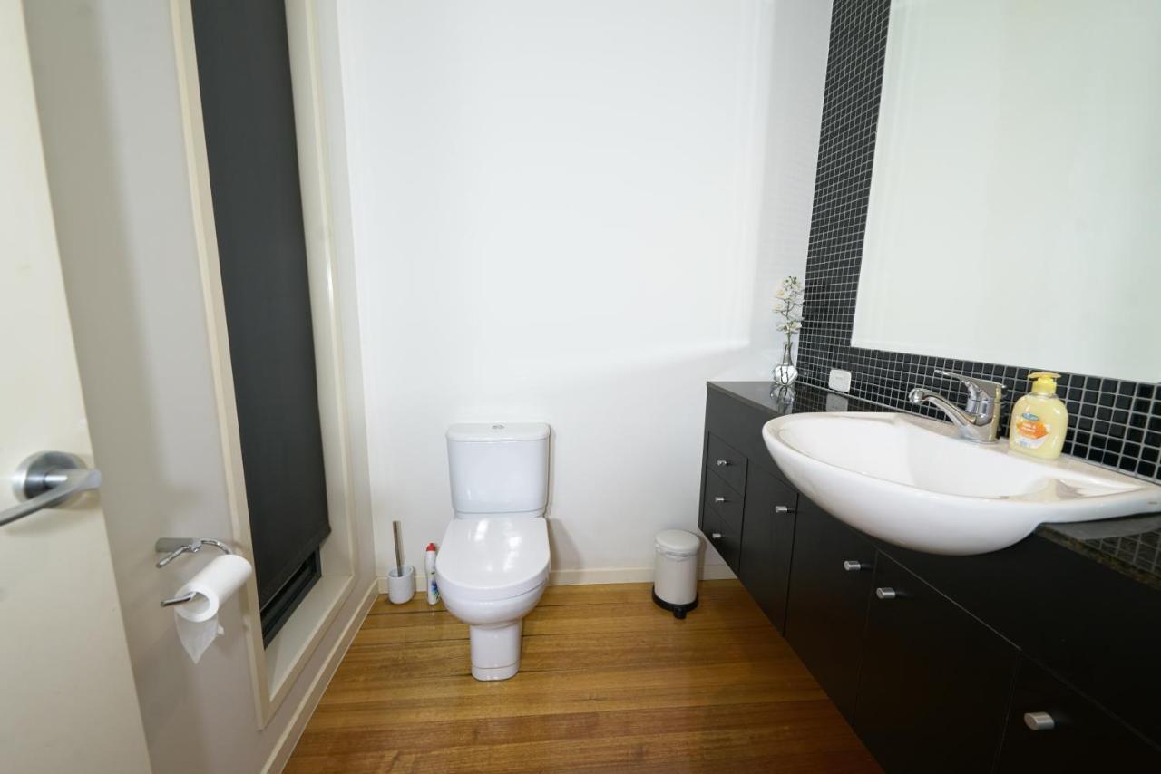 Luxury 7Brm Entire House Lakeview Blackswans Wifi Bbq Resort Point Cook Zewnętrze zdjęcie