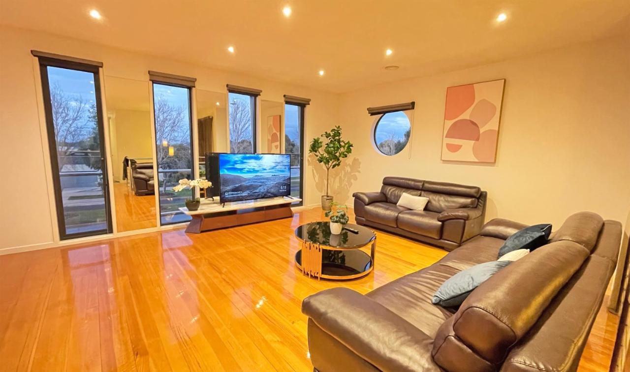 Luxury 7Brm Entire House Lakeview Blackswans Wifi Bbq Resort Point Cook Zewnętrze zdjęcie