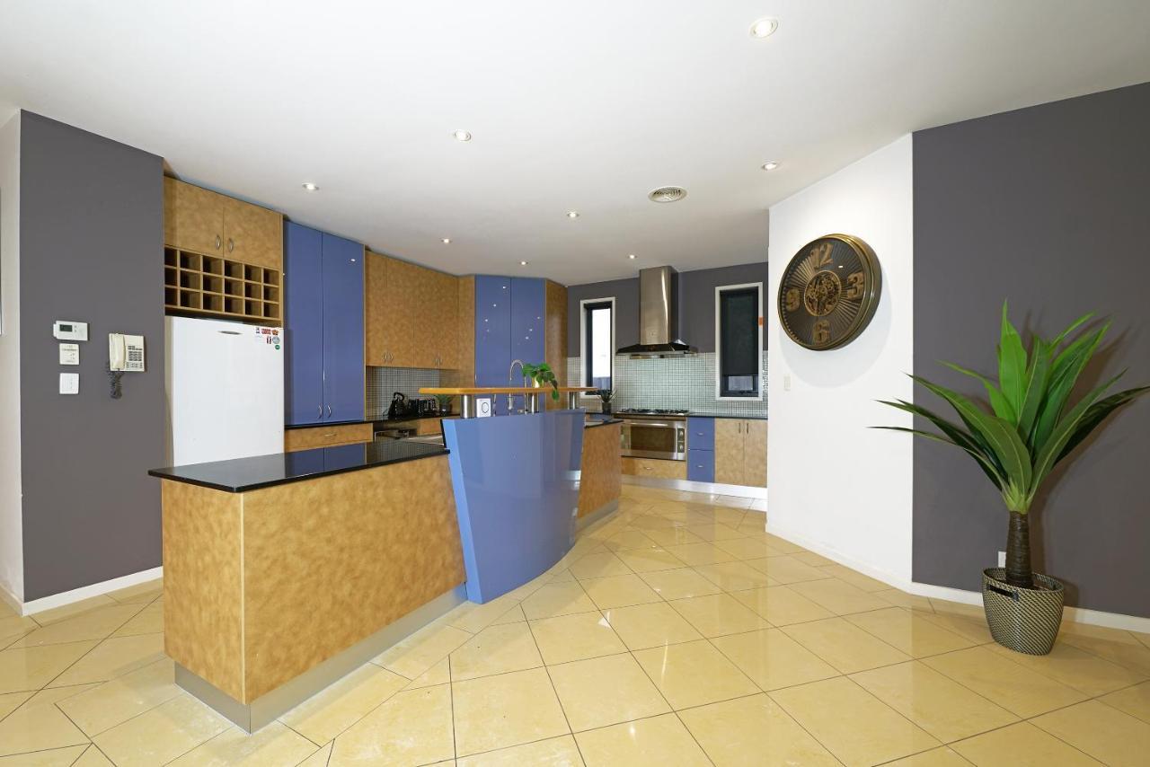 Luxury 7Brm Entire House Lakeview Blackswans Wifi Bbq Resort Point Cook Zewnętrze zdjęcie