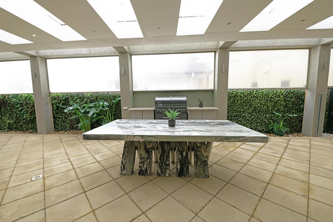Luxury 7Brm Entire House Lakeview Blackswans Wifi Bbq Resort Point Cook Zewnętrze zdjęcie