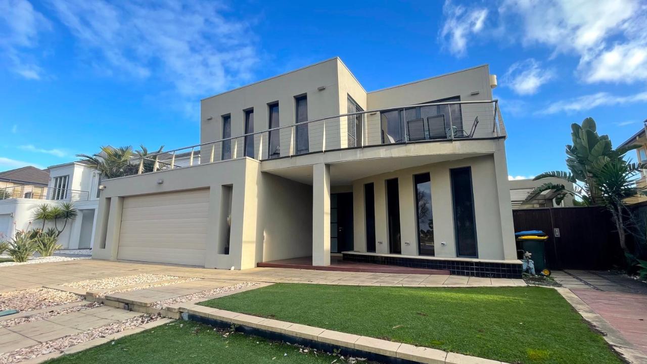 Luxury 7Brm Entire House Lakeview Blackswans Wifi Bbq Resort Point Cook Zewnętrze zdjęcie